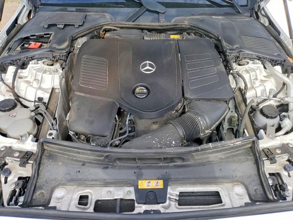 2024 MERCEDES-BENZ C C300