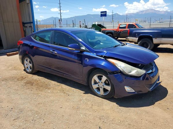 2012 HYUNDAI ELANTRA