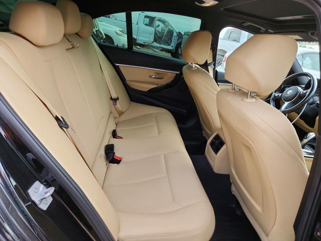 2018 BMW 330 xDrive SA