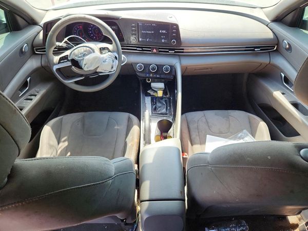 2022 HYUNDAI ELANTRA