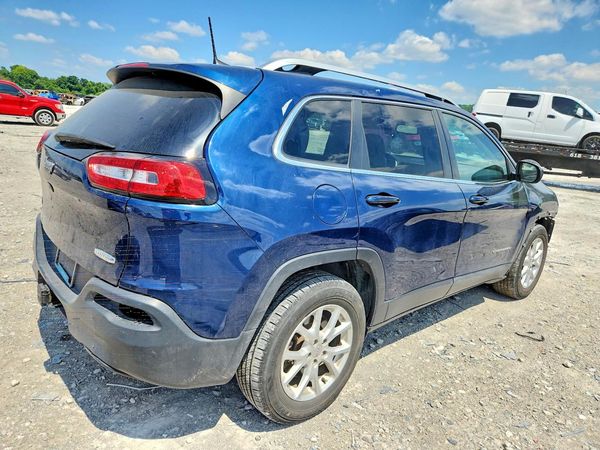 2018 JEEP CHEROKEE LATITUDE PLUS 4X4