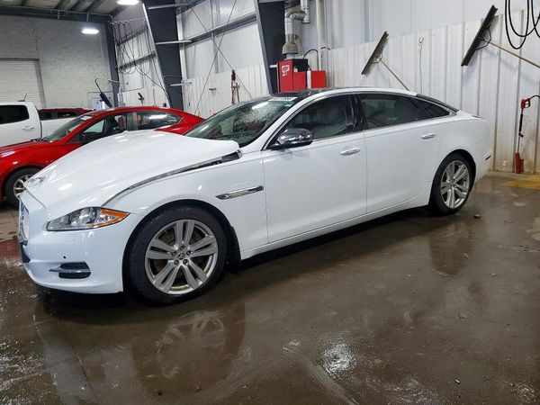 2013 JAGUAR XJ XJL Portfolio