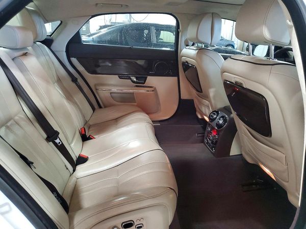 2013 JAGUAR XJ XJL Portfolio