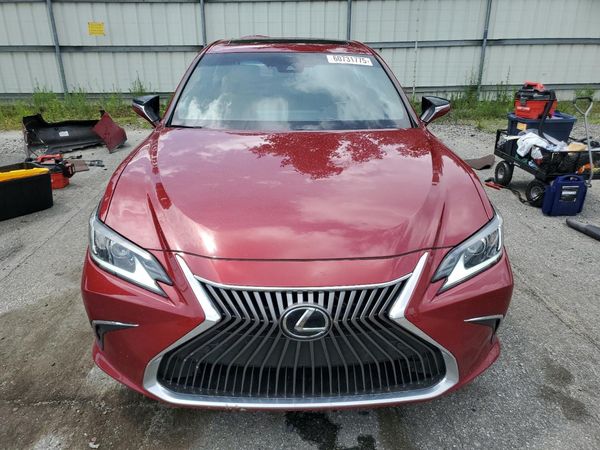 2020 LEXUS ES