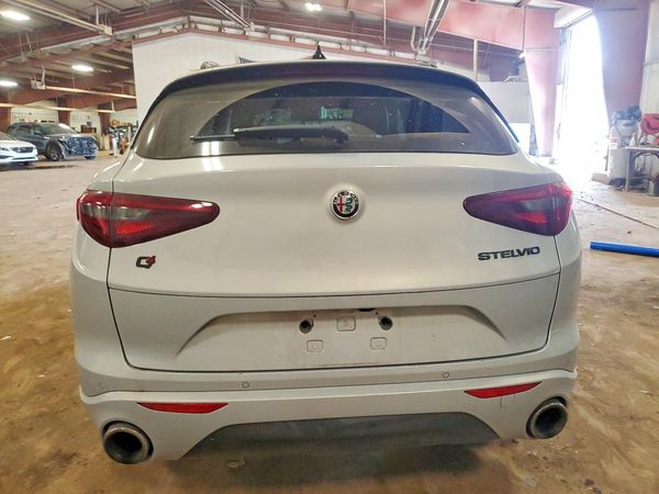 2021 ALFA ROMEO STELVIO