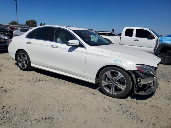 2018 MERCEDES-BENZ E E300