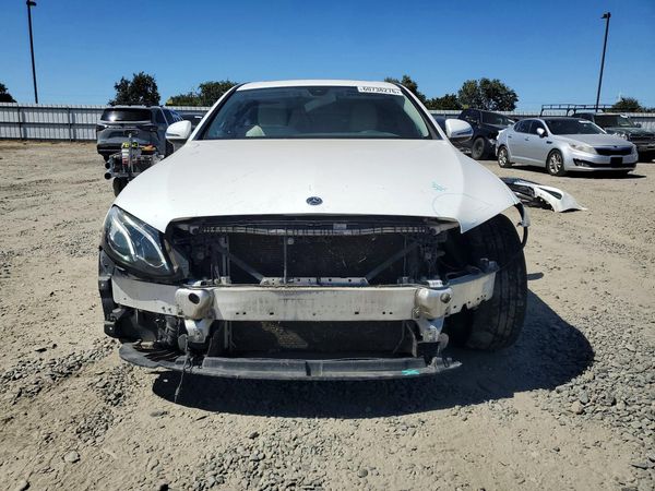 2018 MERCEDES-BENZ E E300