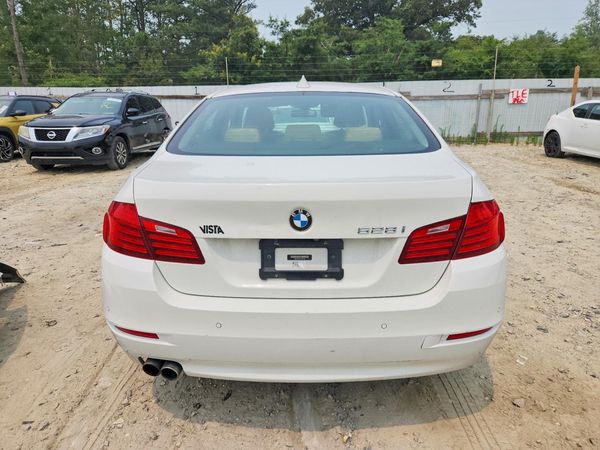 2016 BMW 528