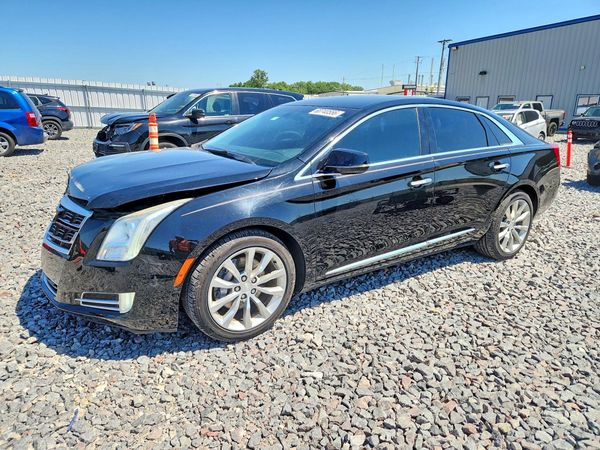 2016 CADILLAC XTS Luxury