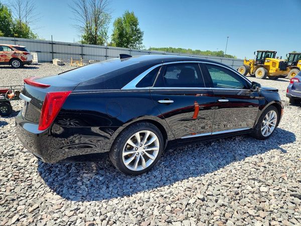 2016 CADILLAC XTS Luxury