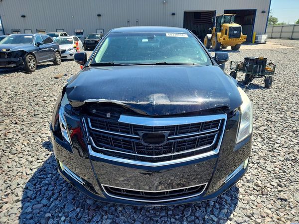 2016 CADILLAC XTS Luxury