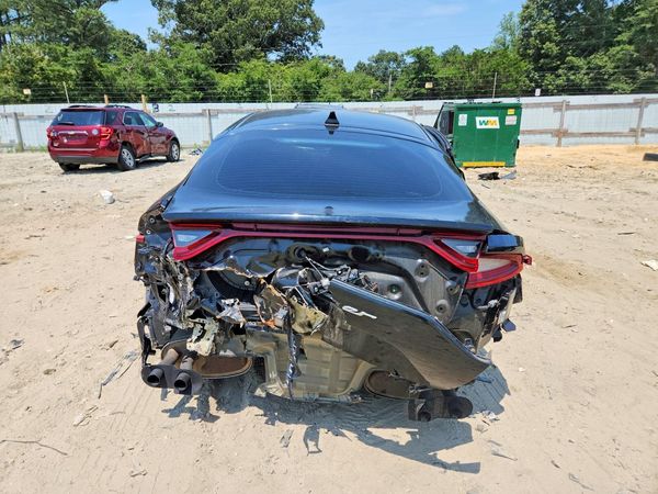 2018 KIA STINGER