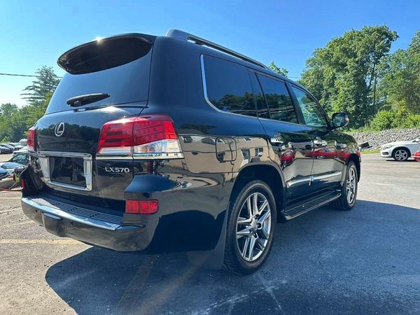 2015 LEXUS LX 570