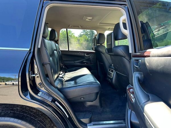 2015 LEXUS LX 570
