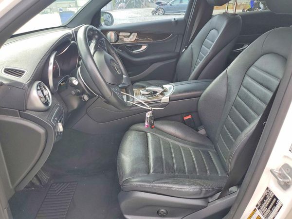 2017 MERCEDES-BENZ GLC 300