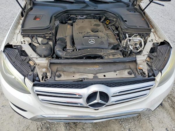 2017 MERCEDES-BENZ GLC 300