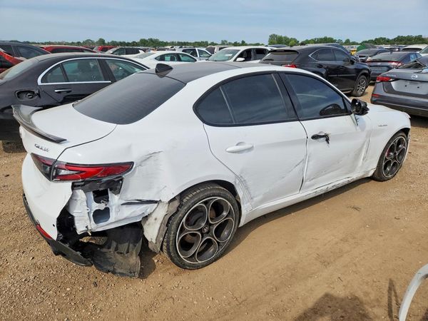 2024 ALFA ROMEO GIULIA TI AWD