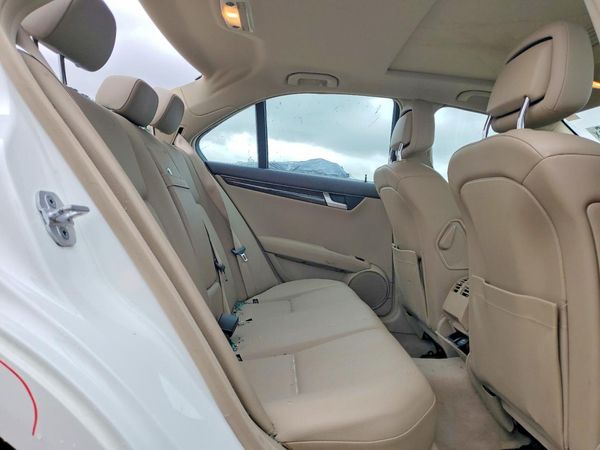 2013 MERCEDES-BENZ C C250