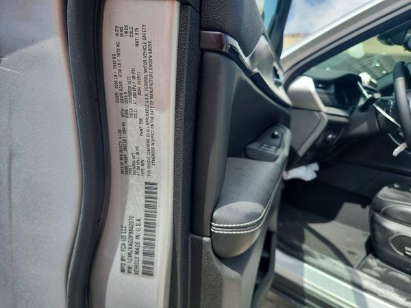 2023 JEEP GRAND CHEROKEE Laredo, Altitude