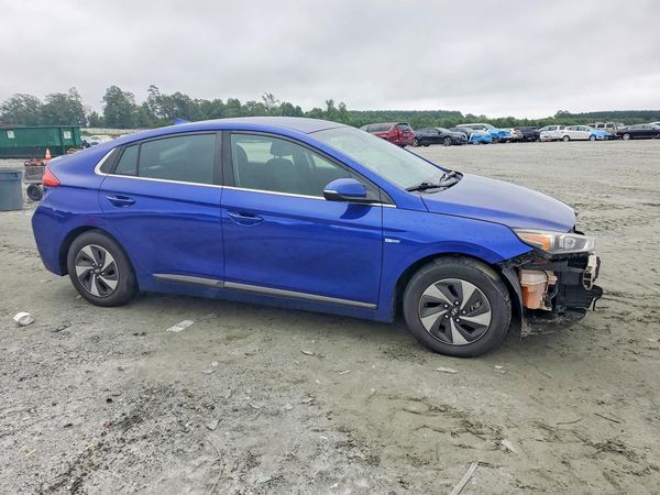 2019 HYUNDAI IONIQ SEL (HEV)