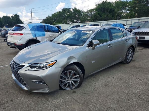 2018 LEXUS ES 300h