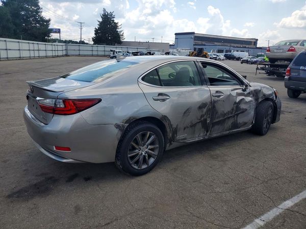 2018 LEXUS ES 300h