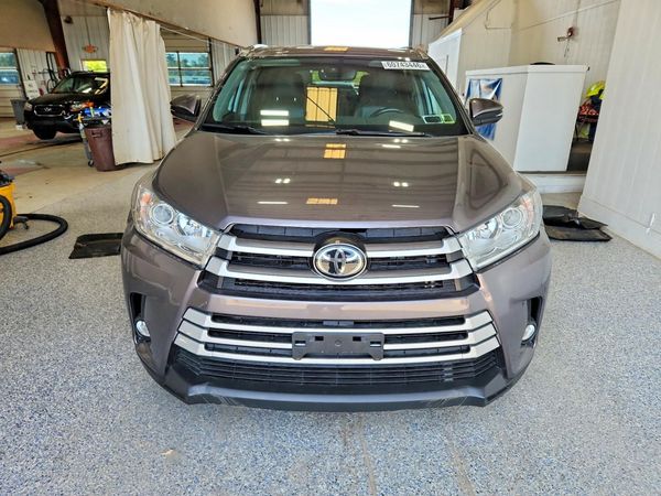 2019 TOYOTA HIGHLANDER SE/XLE