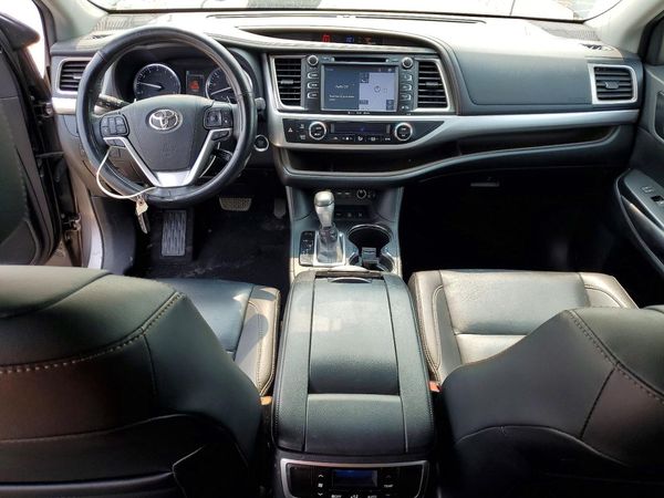2019 TOYOTA HIGHLANDER SE/XLE