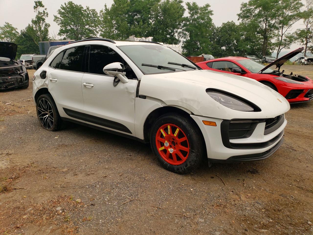 2022 PORSCHE MACAN