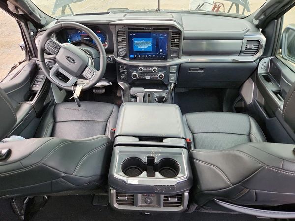2025 FORD F150 Lariat