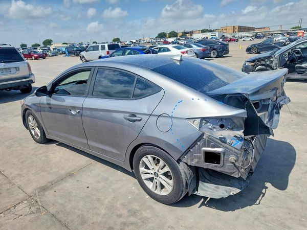 2018 HYUNDAI ELANTRA
