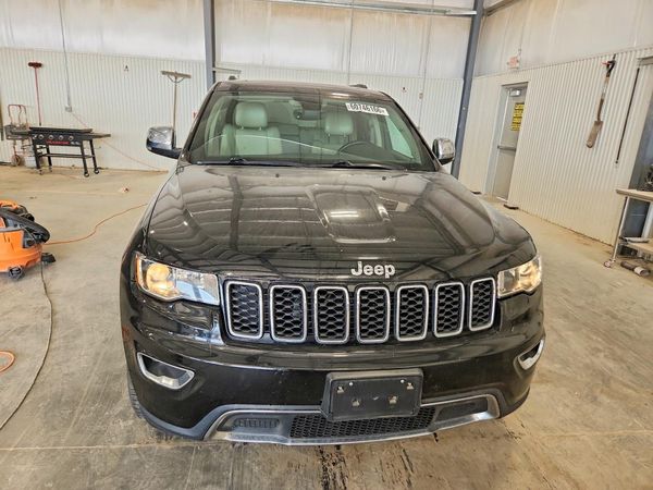 2017 JEEP GRAND CHEROKEE Limited