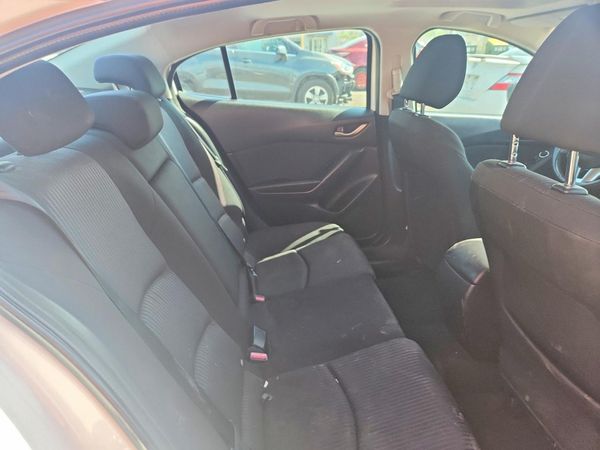 2014 MAZDA 3 Touring/GS