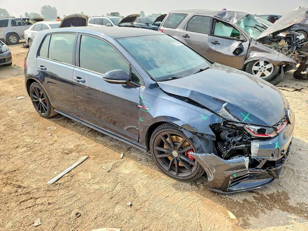 2021 VOLKSWAGEN GTI S / SE / Autobahn