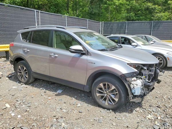2018 TOYOTA RAV4 LE Plus/XLE