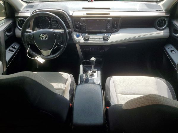 2018 TOYOTA RAV4 LE Plus/XLE