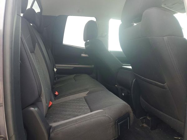2016 TOYOTA TUNDRA SR/SR5