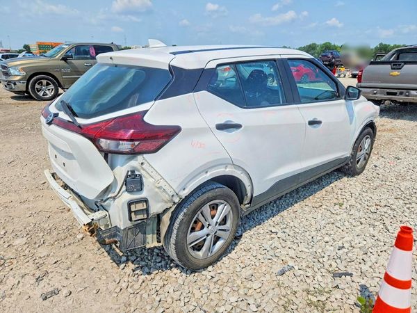 2021 NISSAN KICKS
