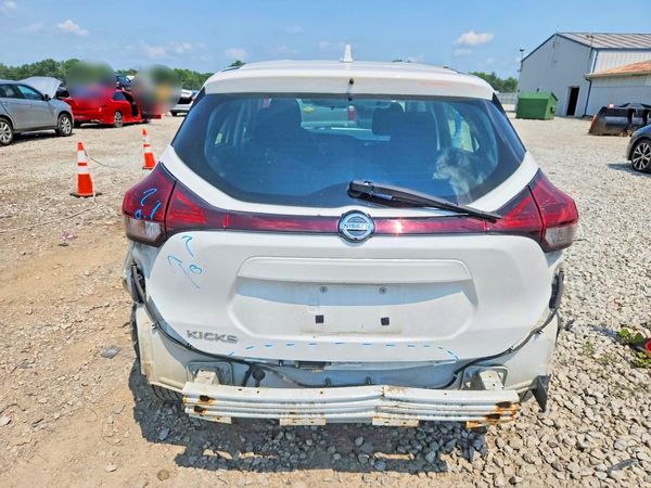 2021 NISSAN KICKS