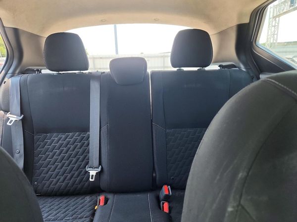 2021 NISSAN KICKS