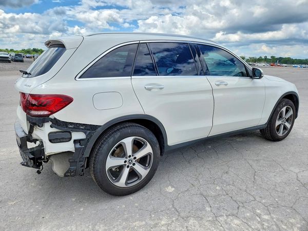 2022 MERCEDES-BENZ GLC GLC300 4MATIC