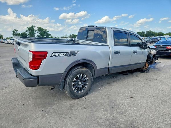 2019 NISSAN TITAN