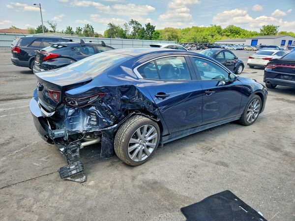 2025 MAZDA 3