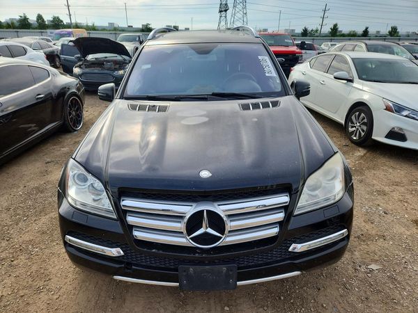 2012 MERCEDES-BENZ GL GL550 4-MATIC