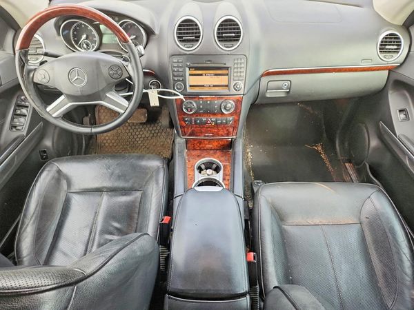 2012 MERCEDES-BENZ GL GL550 4-MATIC