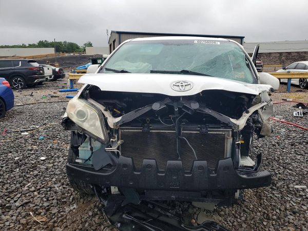 2012 TOYOTA SIENNA — DIRF