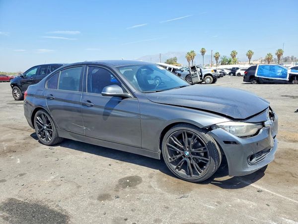 2015 BMW 320