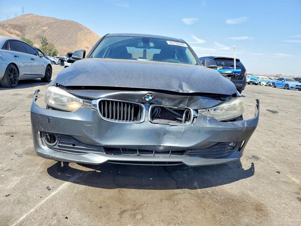 2015 BMW 320