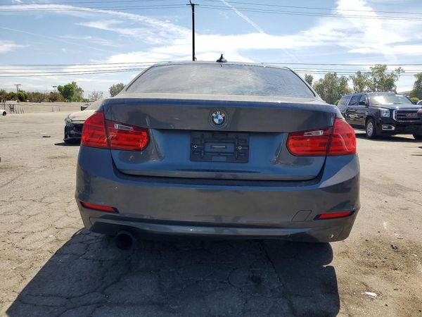 2015 BMW 320