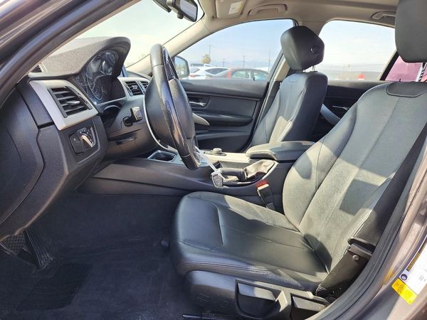 2015 BMW 320